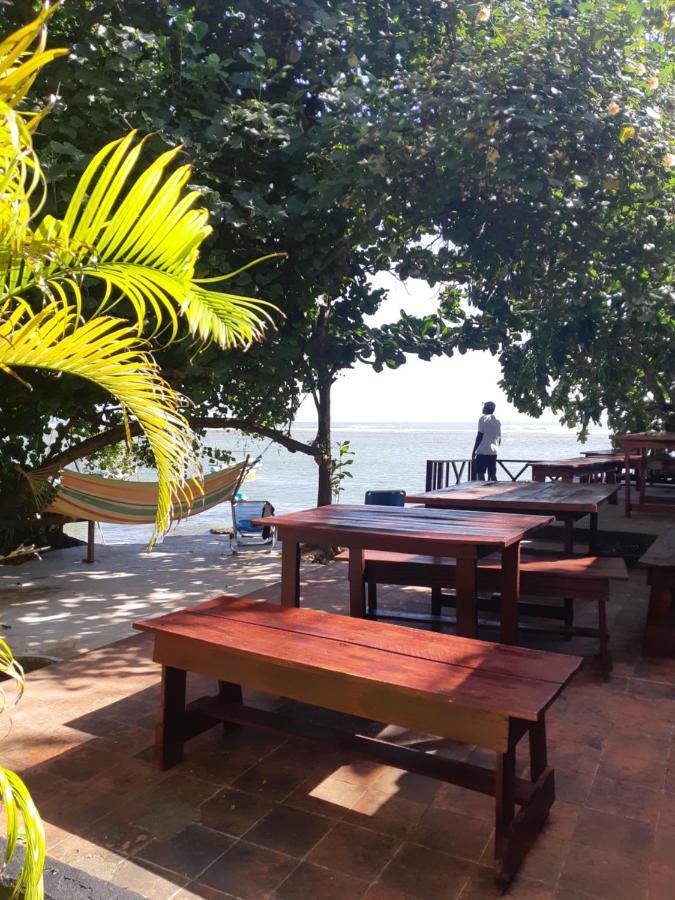 Beach Paradise Hotell Matara Exteriör bild
